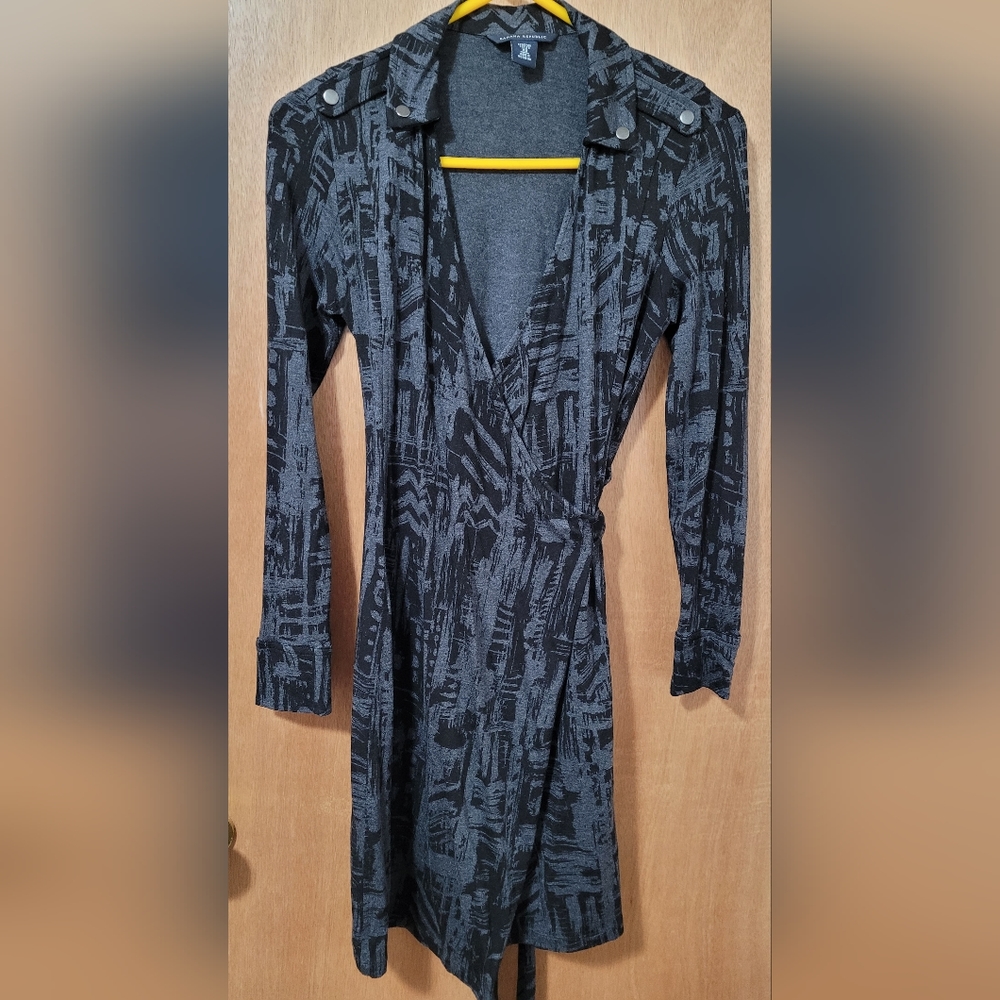 Banana Republic Black & Gray Wrap Dress with Button Cuff Sleeves Petite XS